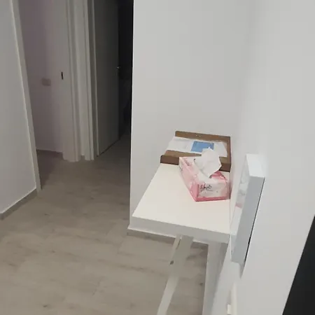 Flo Apartament Astoria *