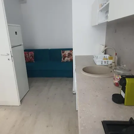 Flo Apartament Astoria *
